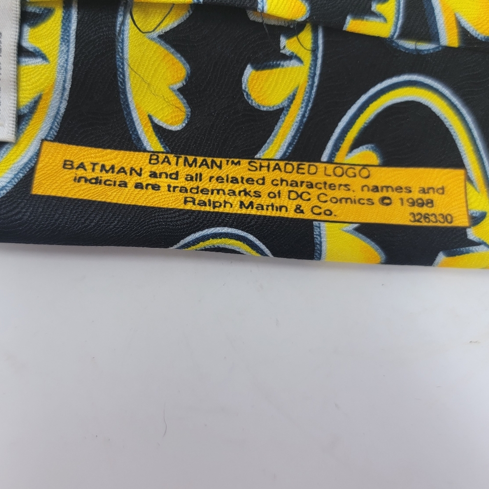 Vintage 1998 Batman Logo Neck Tie Excellent Condition - Picture 3 of 3